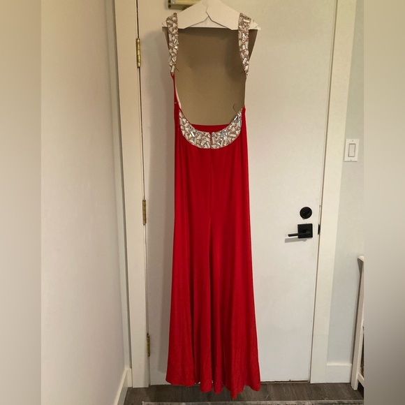 Sherri Hill Elegant Red Sequinned Gala Maxi Dress - Size 8 - Picture 8 of 14